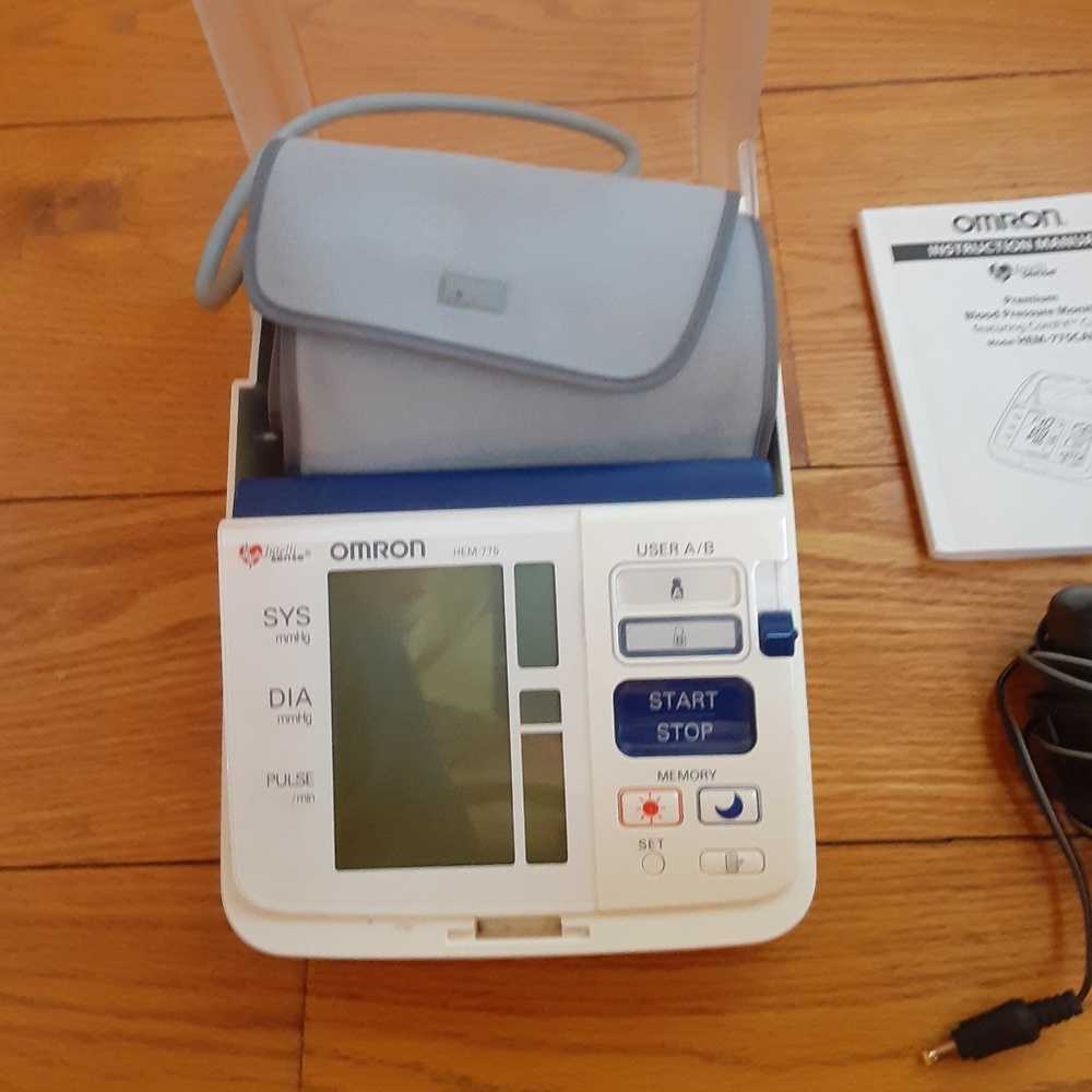 Omron Premium Blood Pressure Monitor Works Accurately